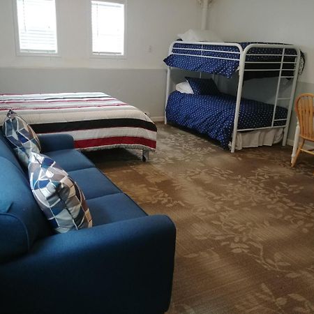 Arctic Adventure Hostel Анкъридж Екстериор снимка