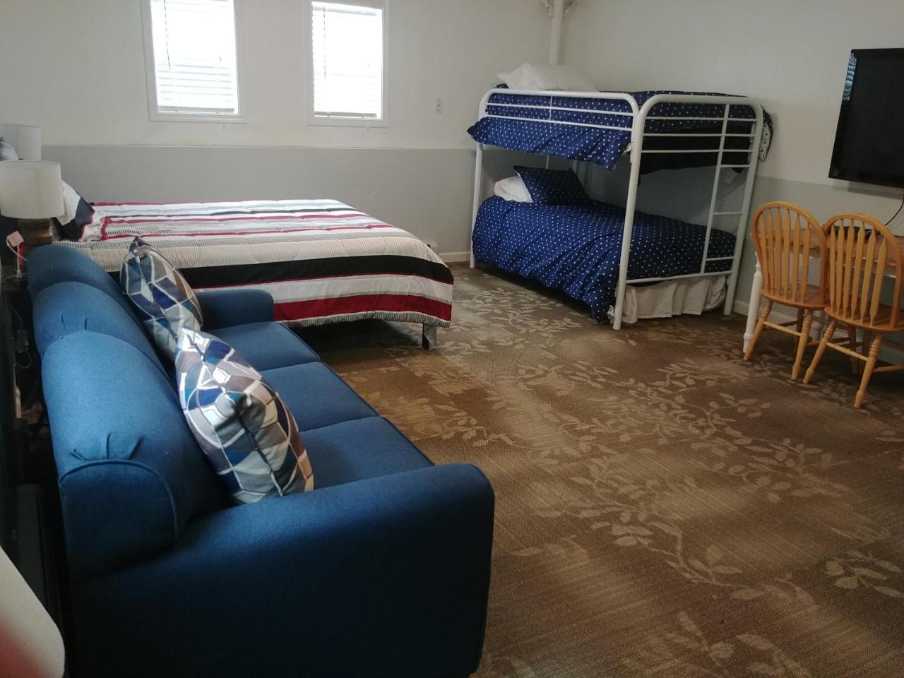 Arctic Adventure Hostel Анкъридж Екстериор снимка