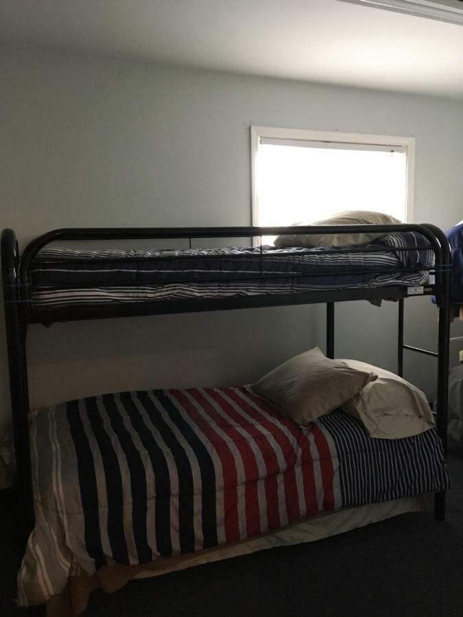 Arctic Adventure Hostel Анкъридж Екстериор снимка