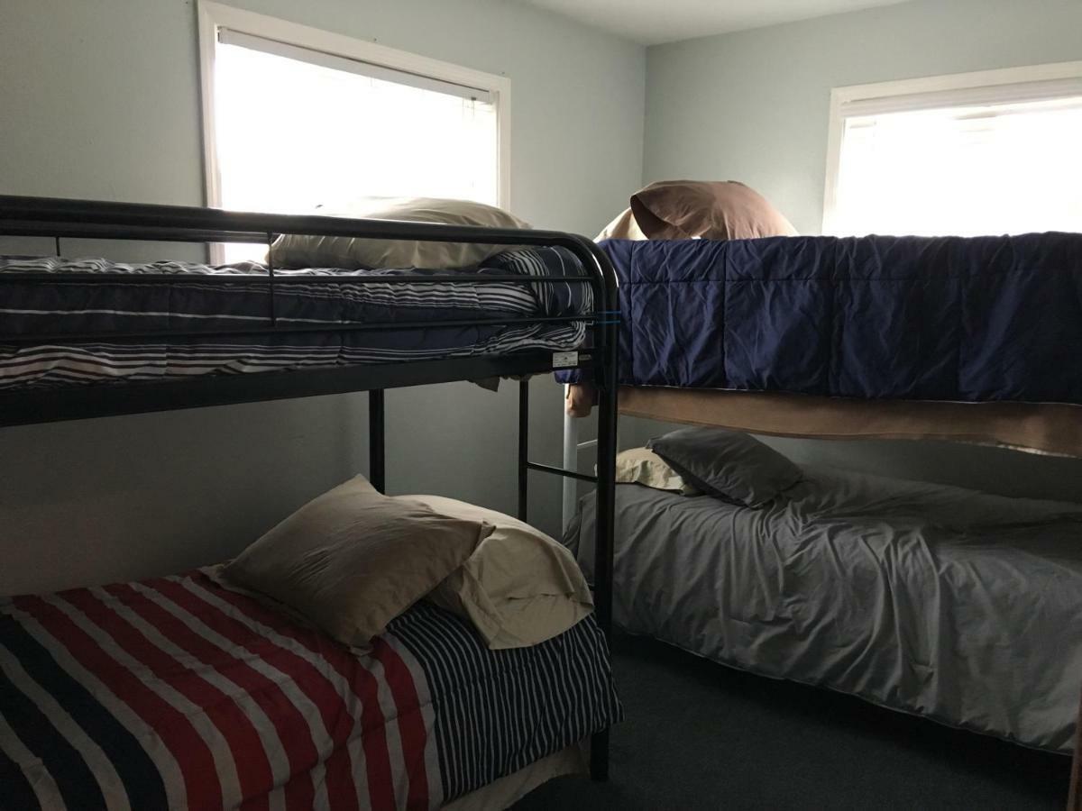 Arctic Adventure Hostel Анкъридж Екстериор снимка